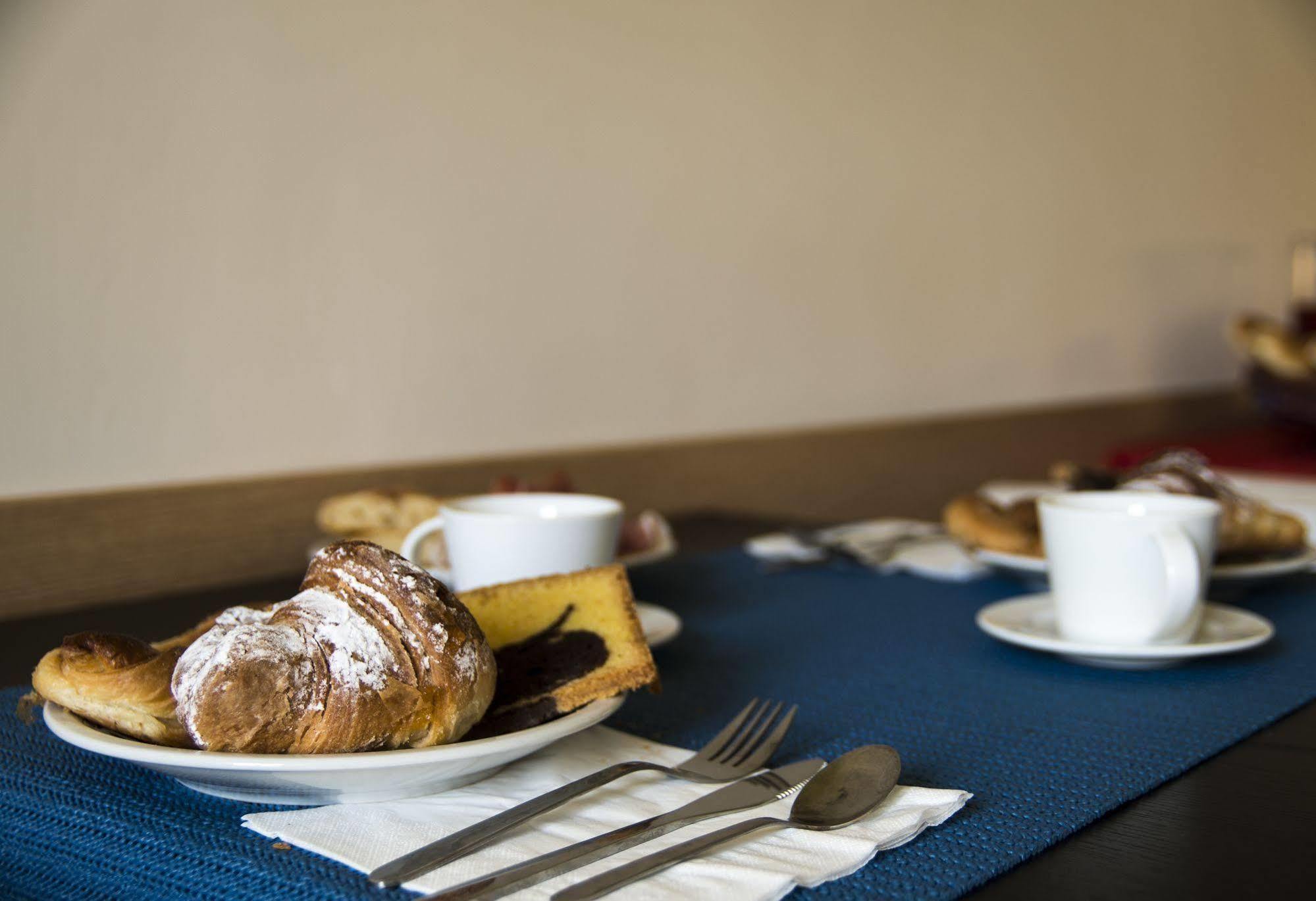 Sotto Il Sole Di Roma B&B 외부 사진